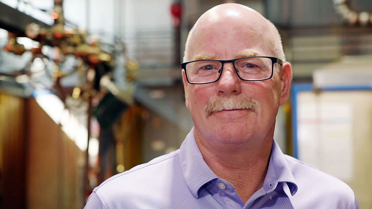 Portrait photo of Ken Heather