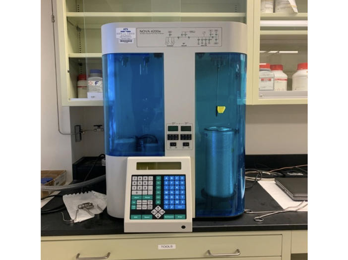 Close up of Nova 4200 analyzer (BET)