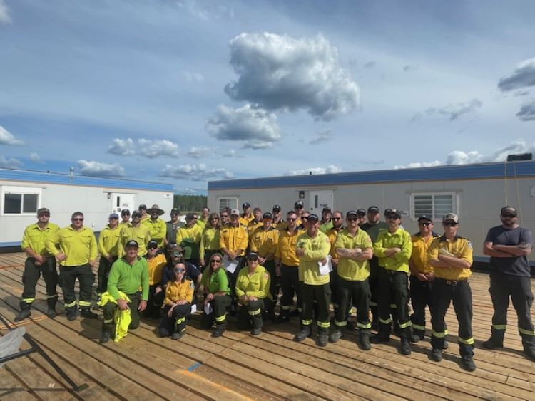 Firefighters from Au