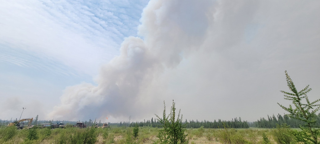 Caribou Lake Wildfire looking west AQ