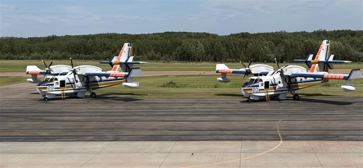 Alberta Wildfire water bombers 